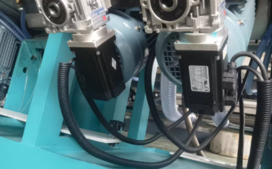 servomotores canteadora automática